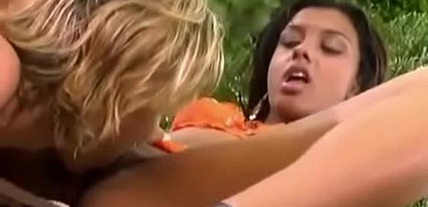  Extremely hot tahitian girl fucking outdors